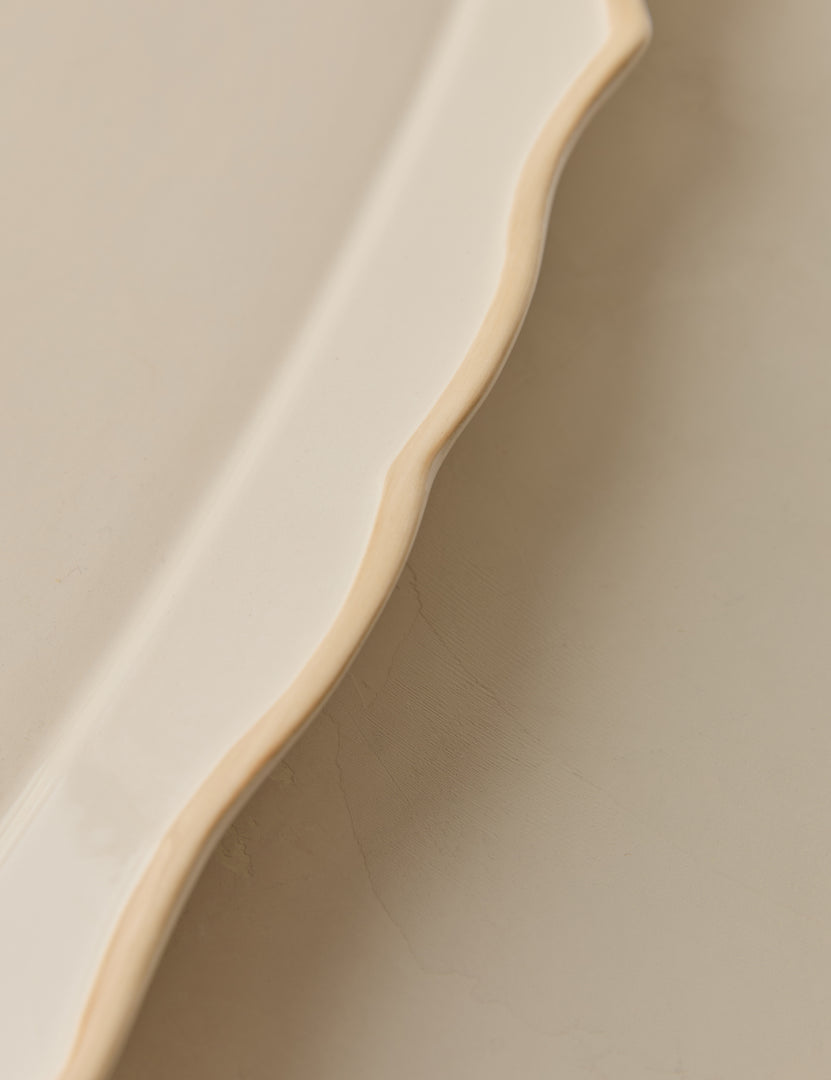 #color::colette-in-beige #style::rectangular-tray