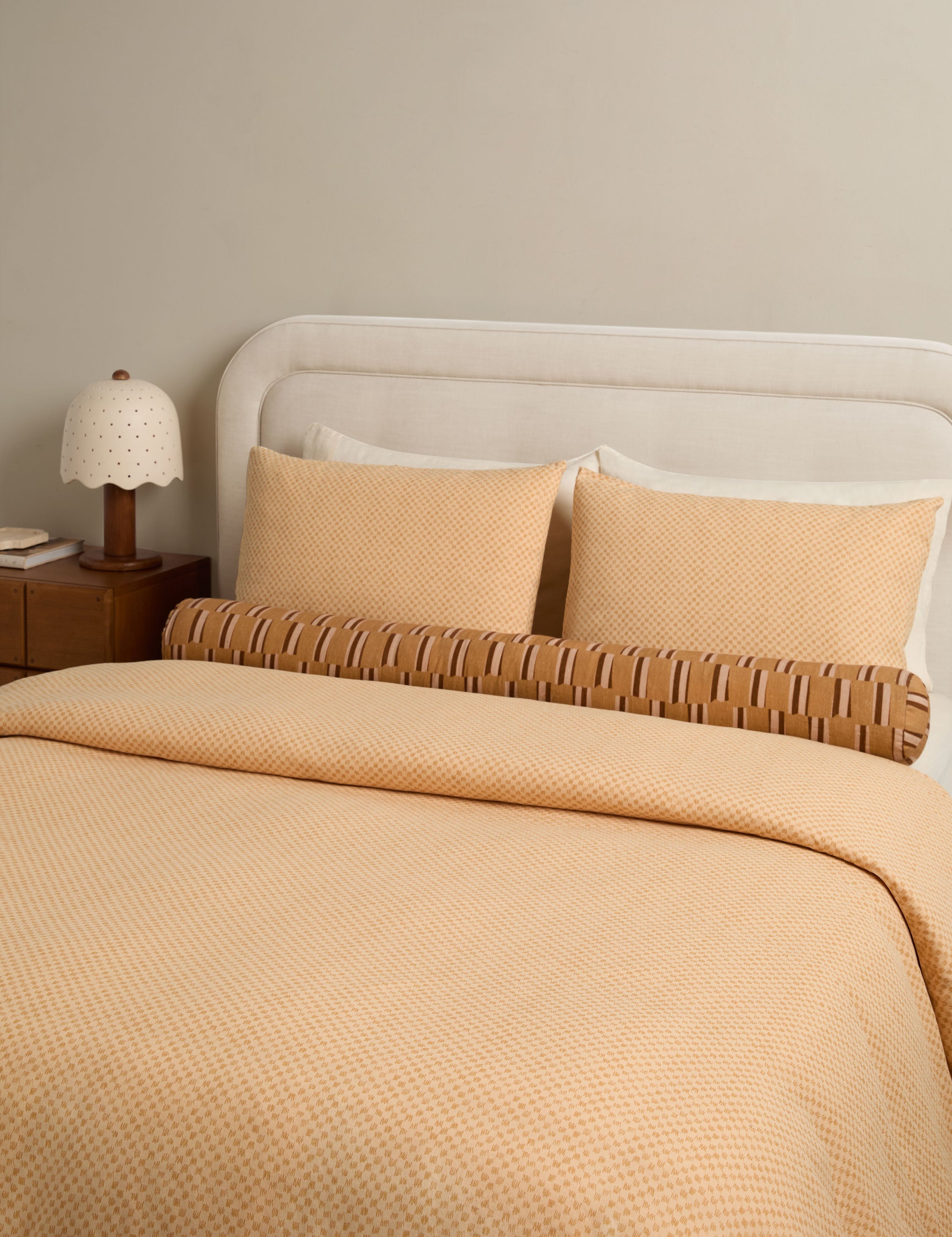 #color::peach #size::full-queen #size::king-cal-king #type::duvet-cover #type::duvet-set