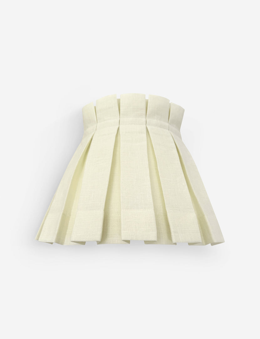 #color::ivory #size::small