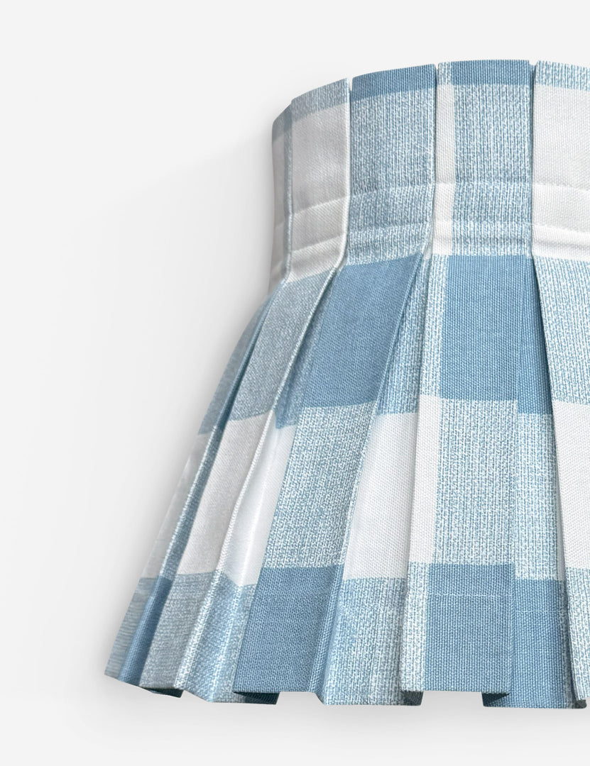 #color::blue #size::small #size::large