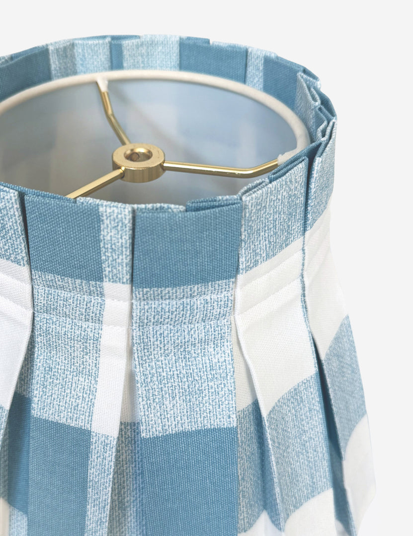 #color::blue #size::small #size::large