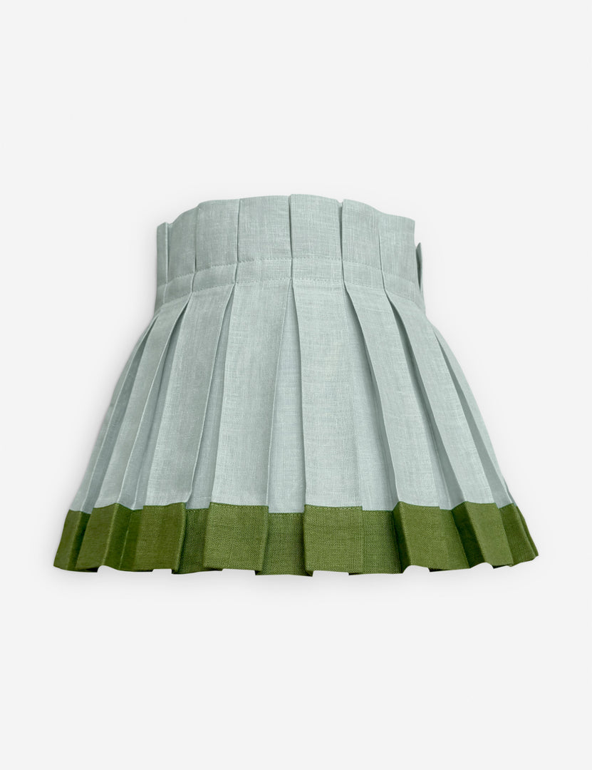 #color::seafoam-and-forest #size::large