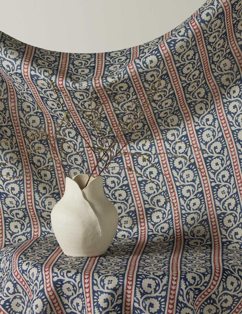 #color::indigo-and-red