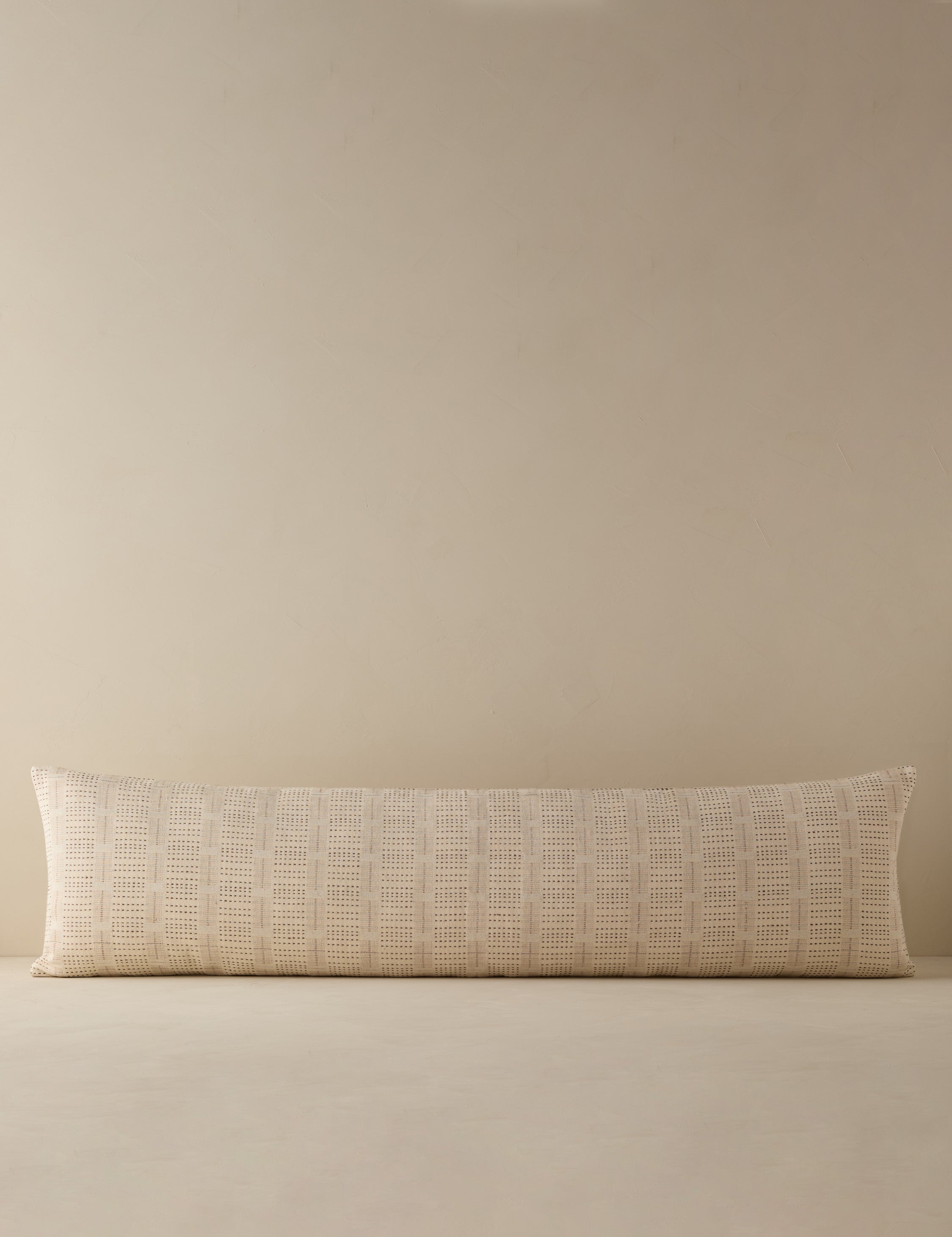 #color::ivory #style::long-lumbar