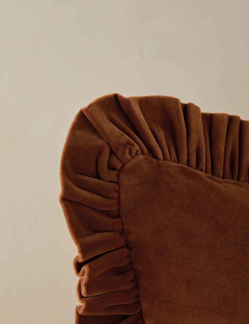 #color::chestnut #style::lumbar #style::square #fill type::with-feather-down-insert #fill type::pillow-cover-only 