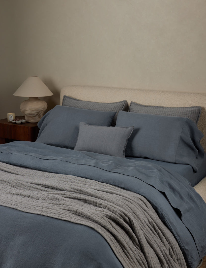 #color::dusty-blue #size::king #size::standard