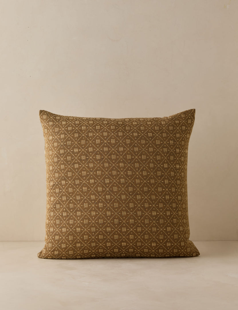 #color::marigold-and-ivory #style::square #fill type::with-feather-down-insert #fill type::pillow-cover-only