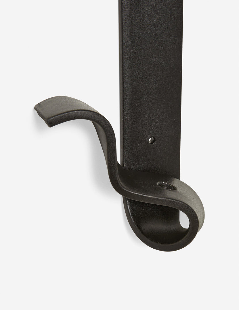 #color::black #style::left