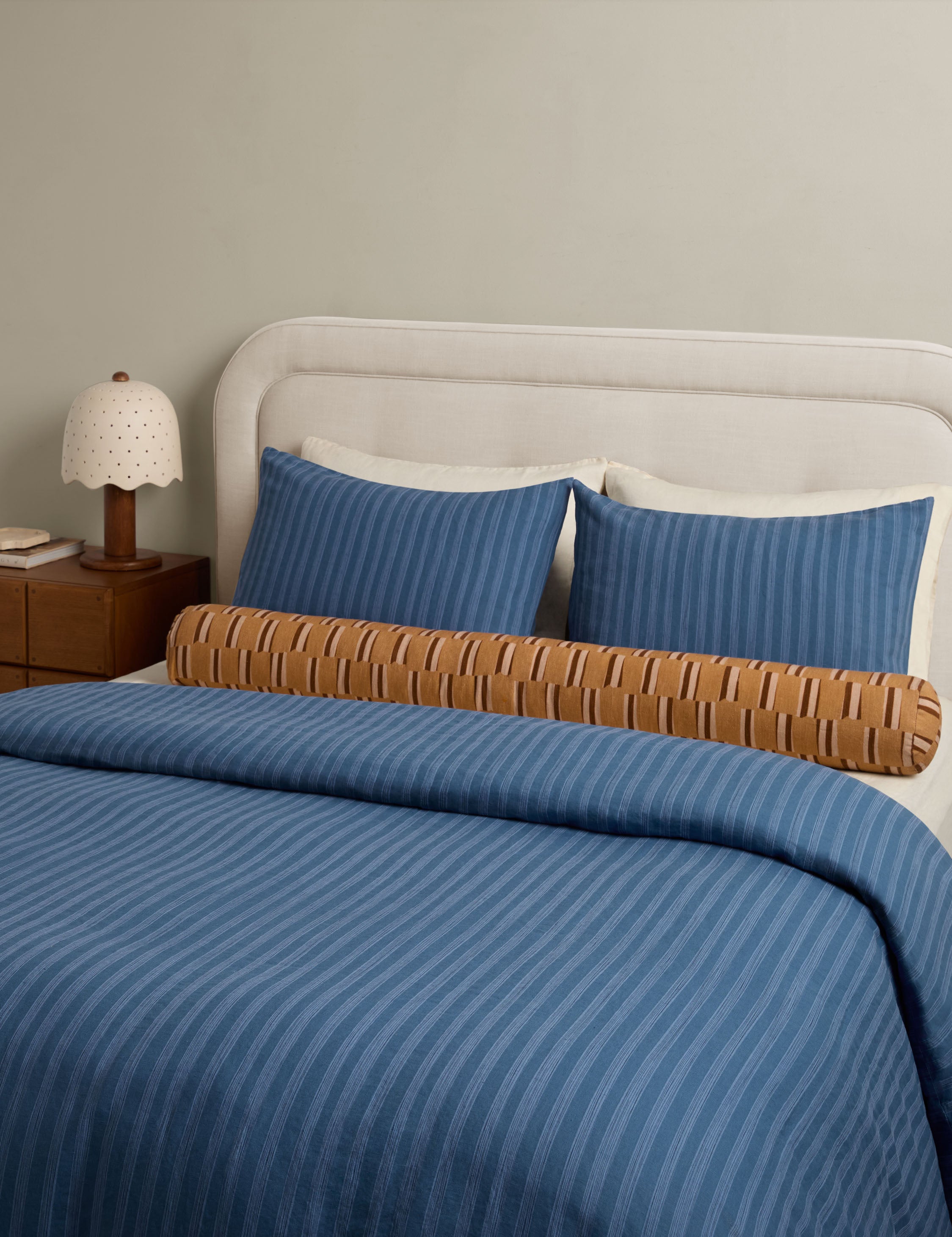 #color::azure #size::king-cal-king #size::full-queen #type::duvet-cover  #type::duvet-set