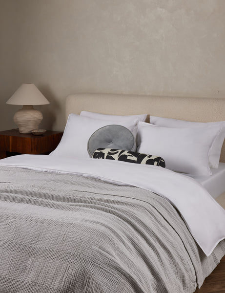 #color::white #size::king #size::queen #size::twin