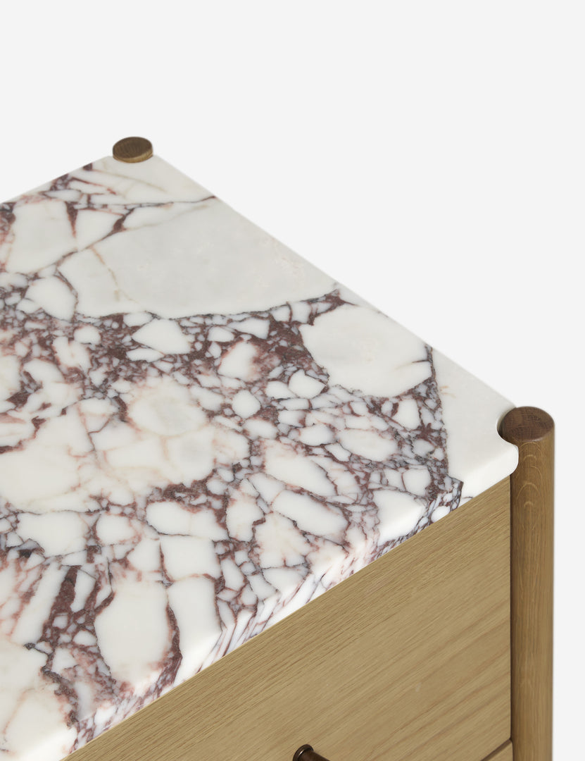#color::natural-viola-calacatta-marble