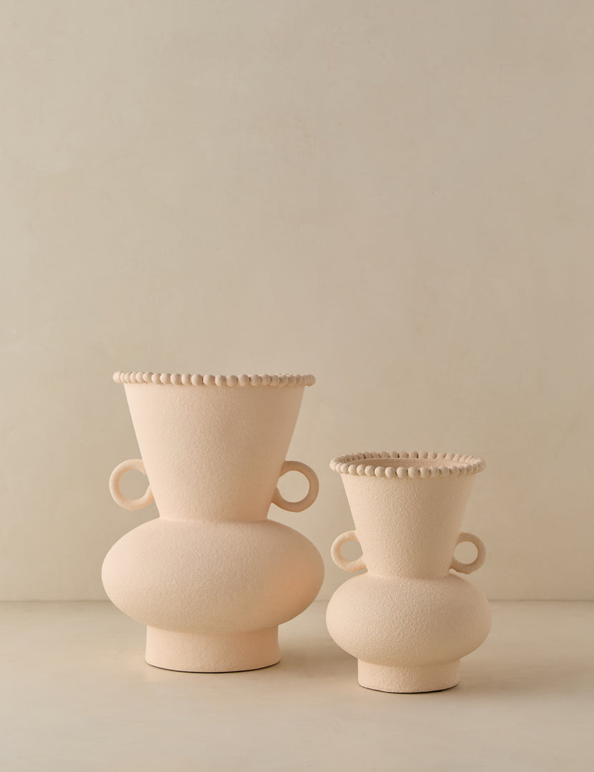 #color::buff #size::large #size::small