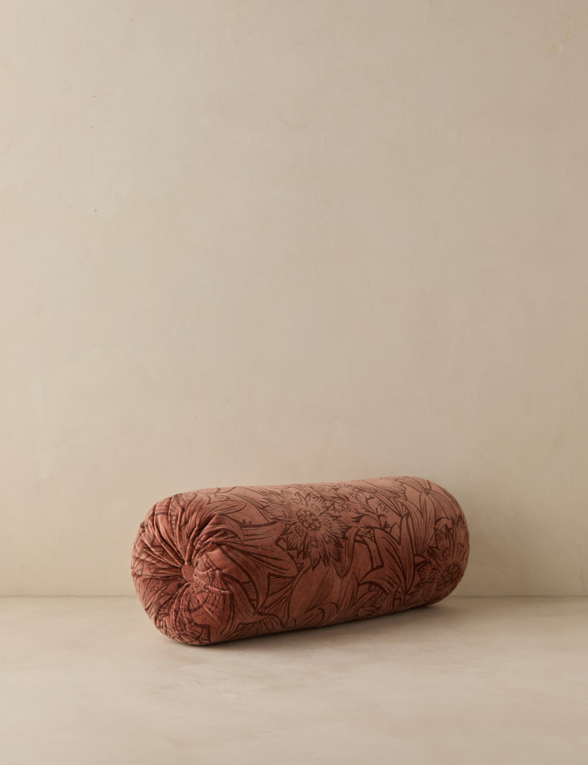 #color::rouge #style::bolster #fill type::with-insert