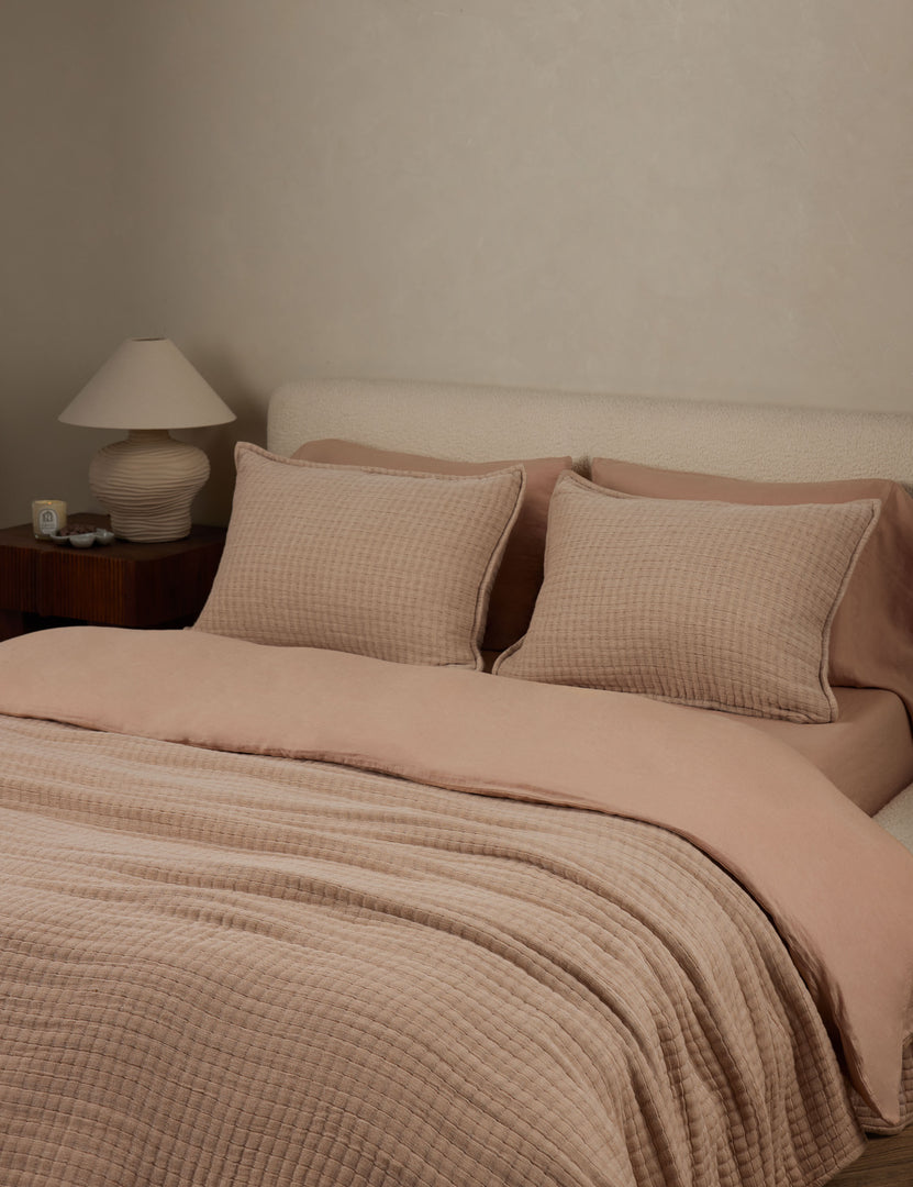 #color::dark-blush #size::full-queen #size::king-cal-king