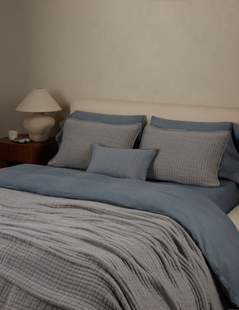 #color::dusty-blue #size::full-queen #size::king-cal-king