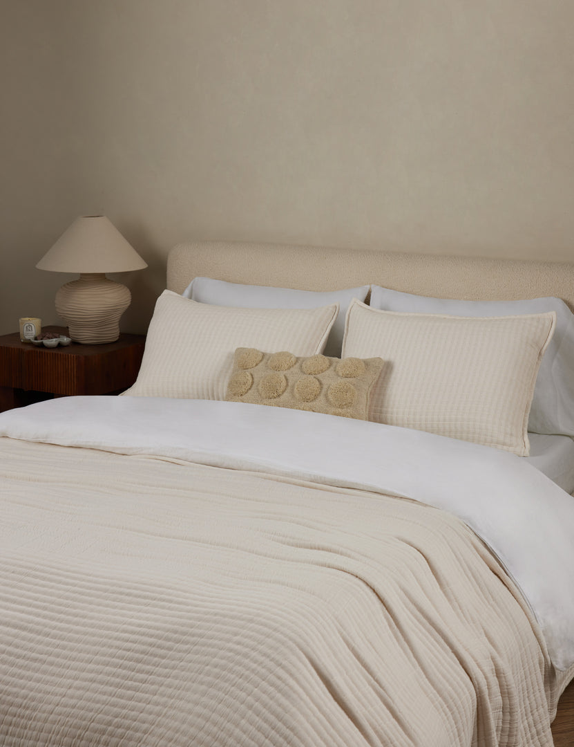 #color::white #size::full-queen #size::king-cal-king