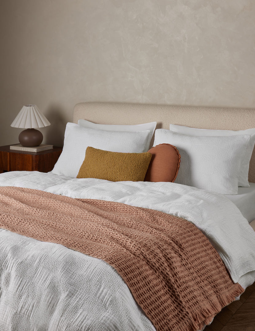 #color::white #size::full-queen #size::king-cal-king #type::duvet-cover #type::duvet-set