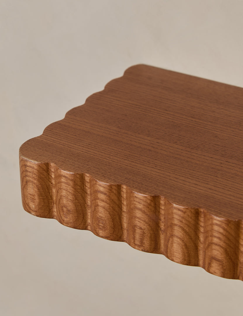 #color::oak #size::large #size::small