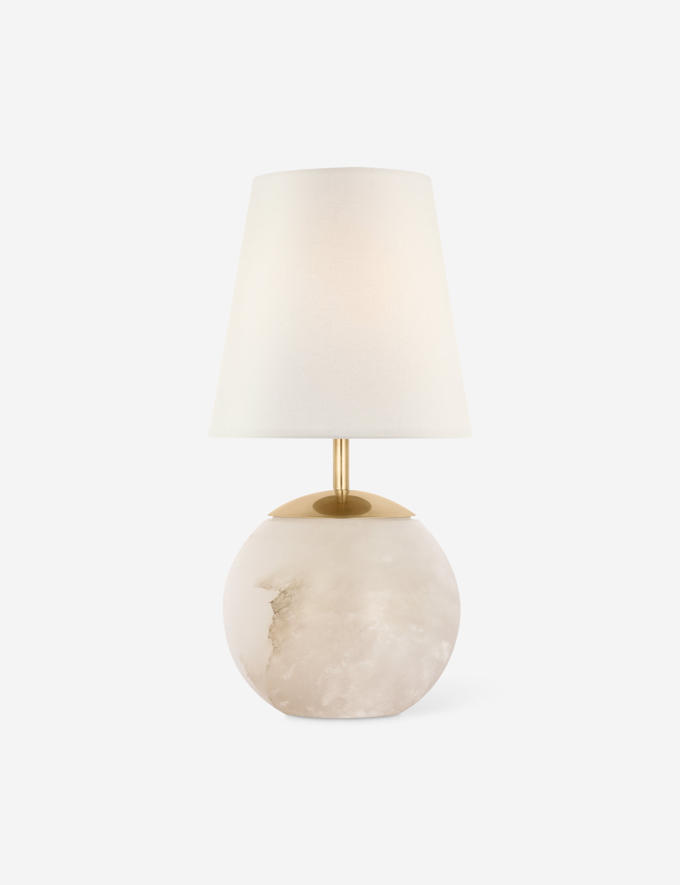 #color::alabaster