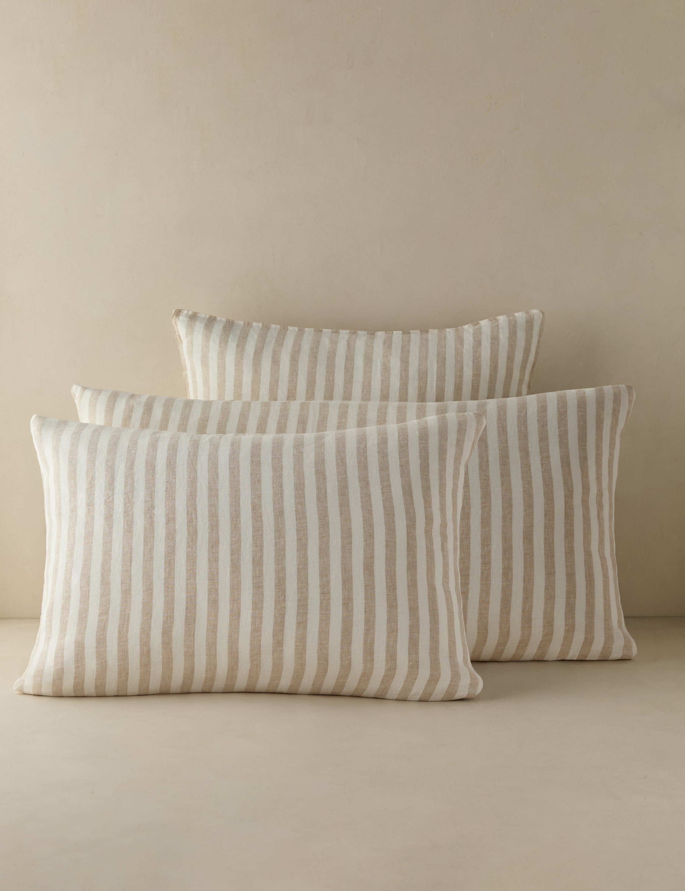 #color::natural-and-ivory #size::euro #size::standard #size::king