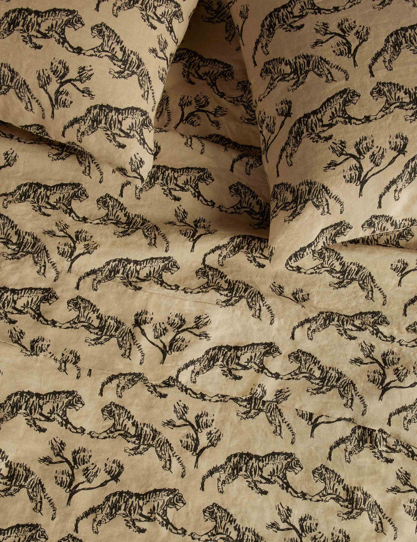 #size::queen #size::cal-king #size::king