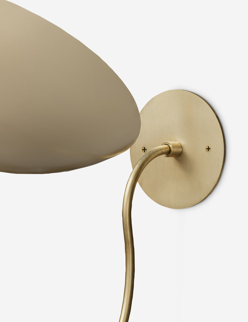 #color::brushed-brass-and-smoked-oyster