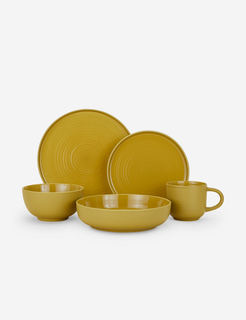 #color::mustard #style::16-piece-set