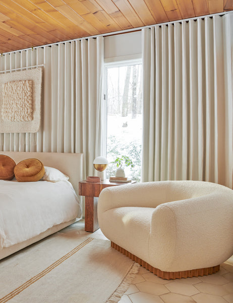 #color::ivory-boucle