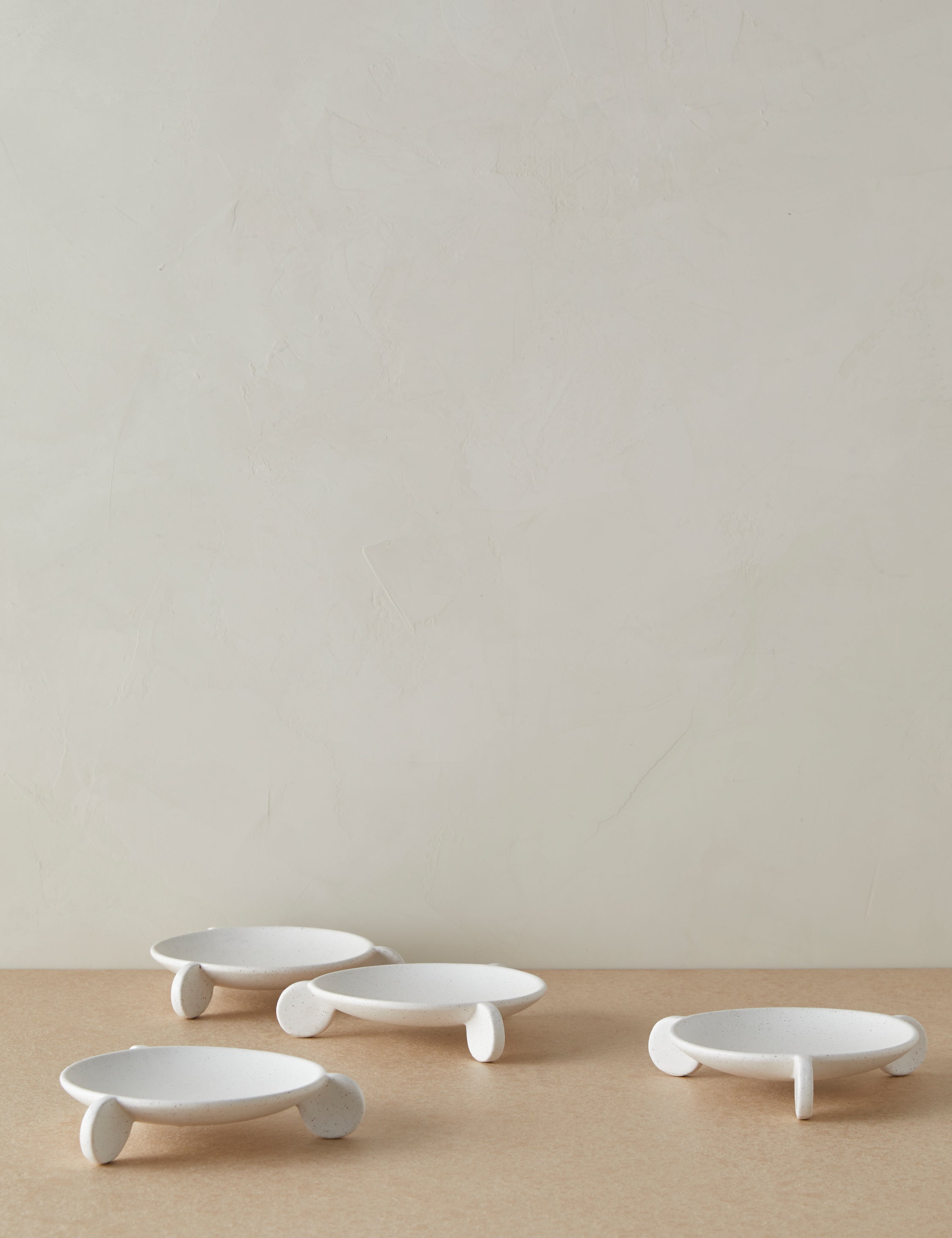 #color::cream #style::appetizer-plates--set-of-4