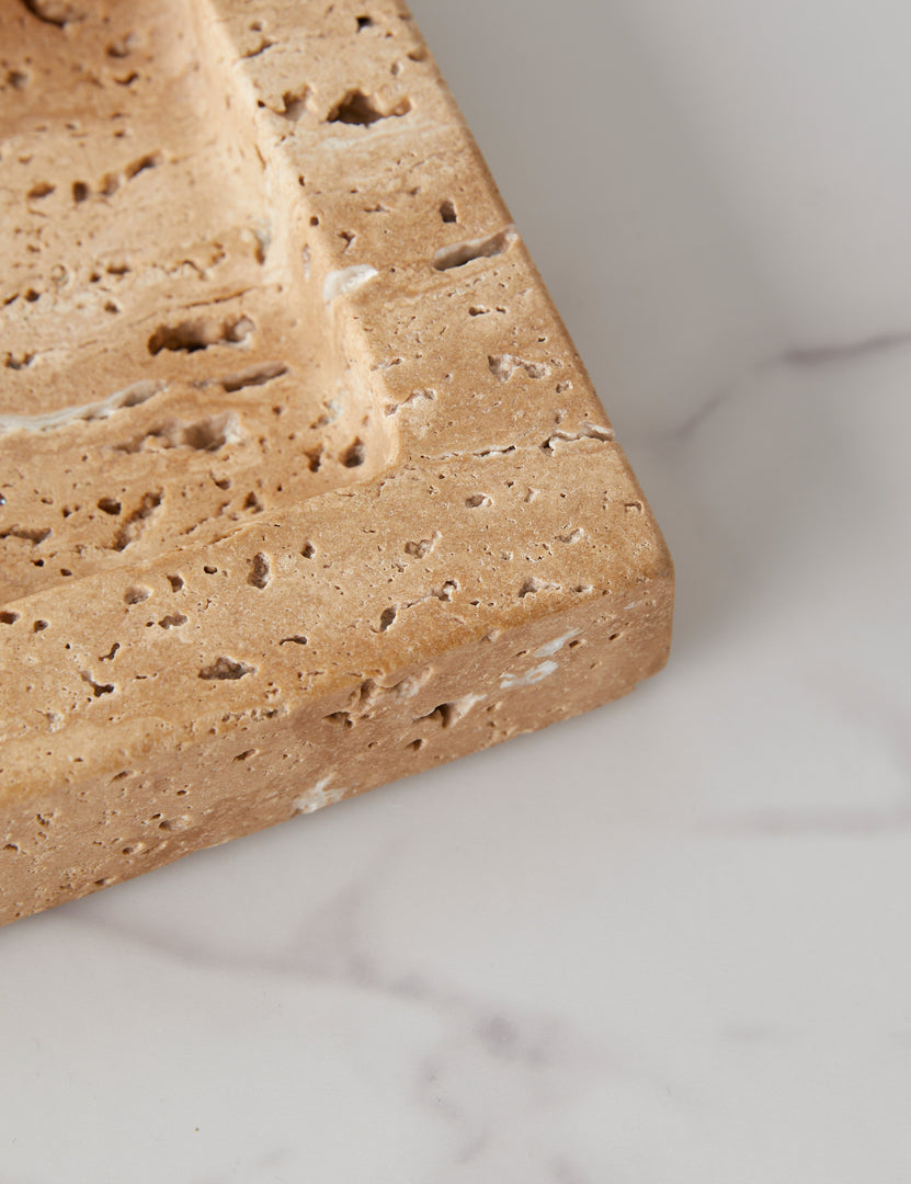 #color::biscotti | Close up view of the Teo catchall square tray in biscotti stone