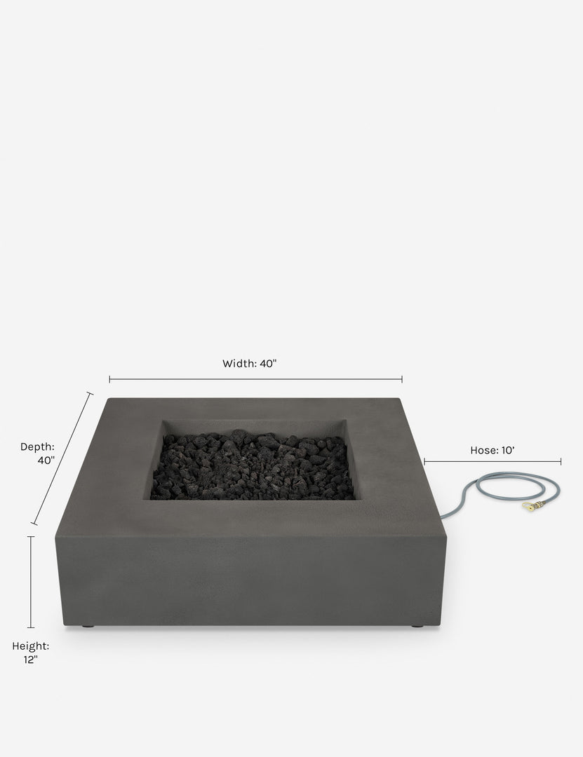 #color::carbon #size::low-square #configuration::natural-gas