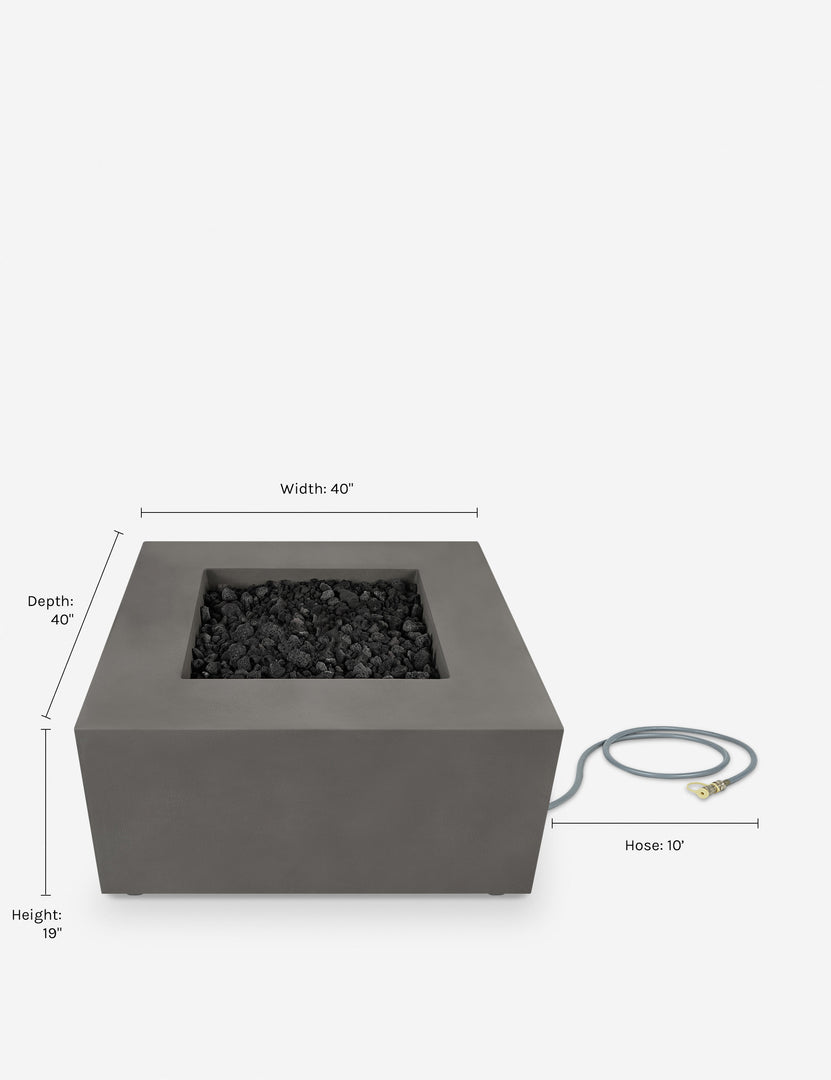 #color::carbon #size::square #configuration::natural-gas