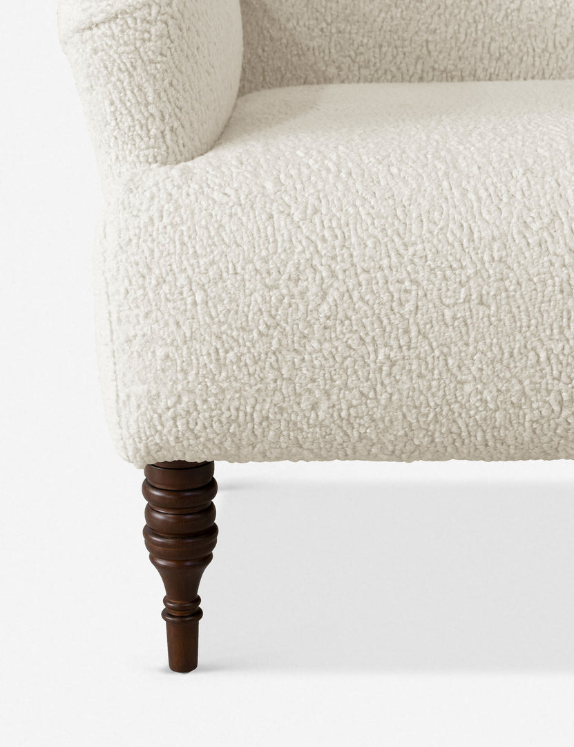 #color::cream-sherpa