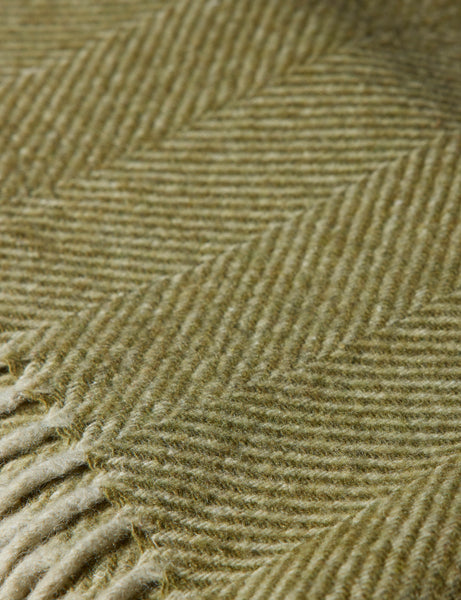 #color::olive-herringbone