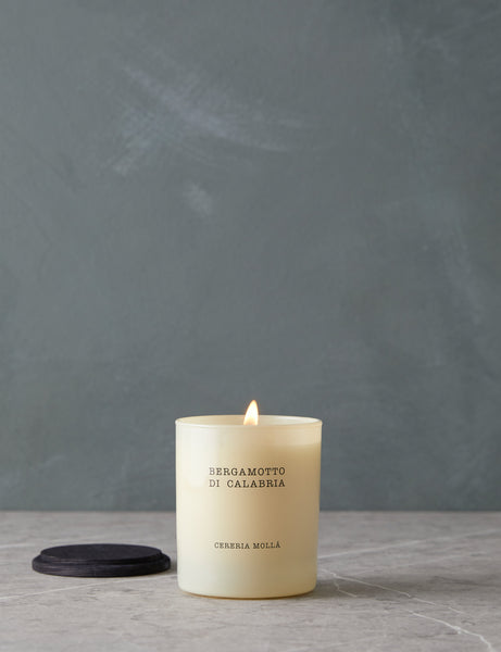 #color::cream #style::single-wick #scent::bergamotto-di-calabria