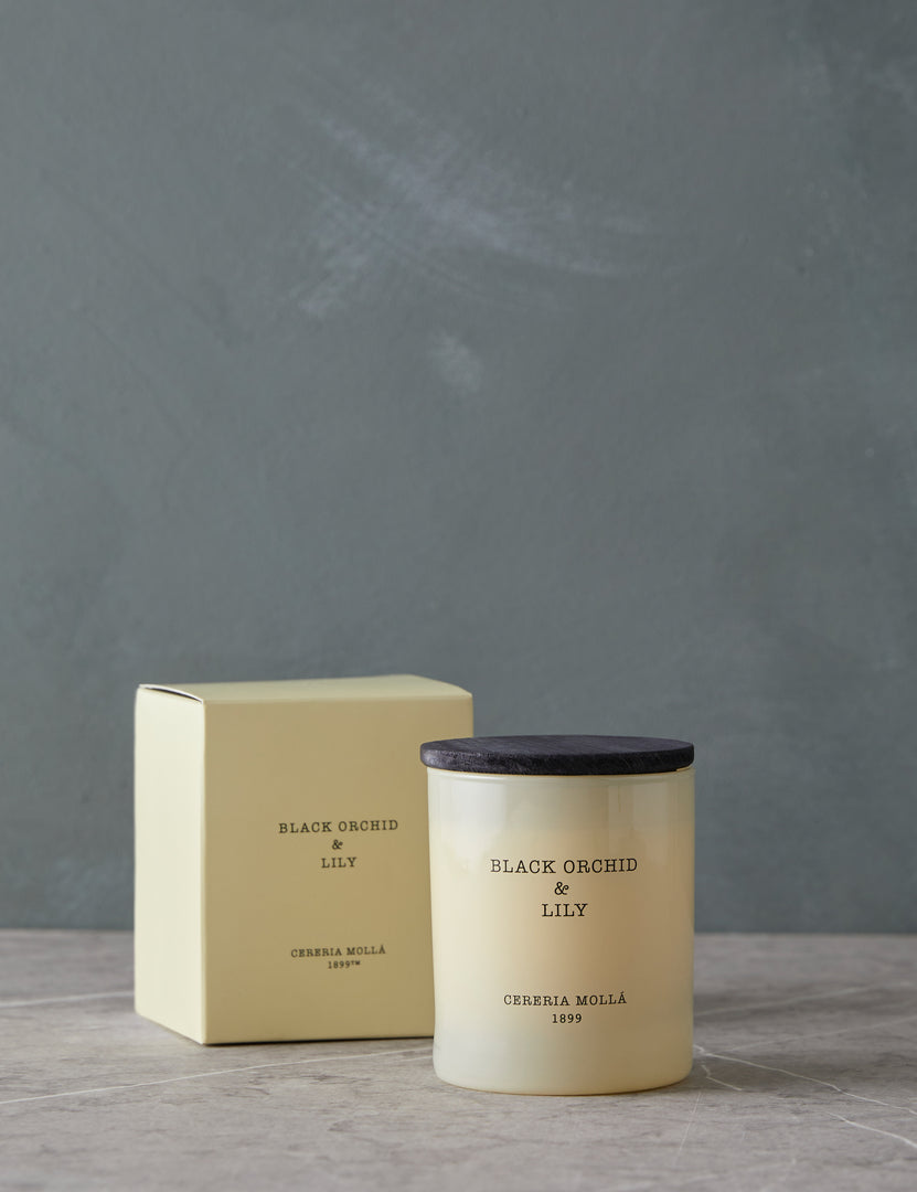 #color::cream #style::single-wick #scent::black-orchid-&-lily