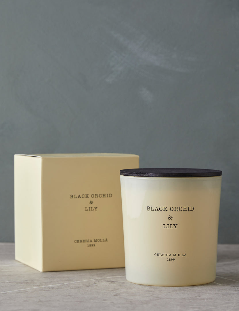 #color::cream #style::triple-wick #scent::black-orchid-&-lily