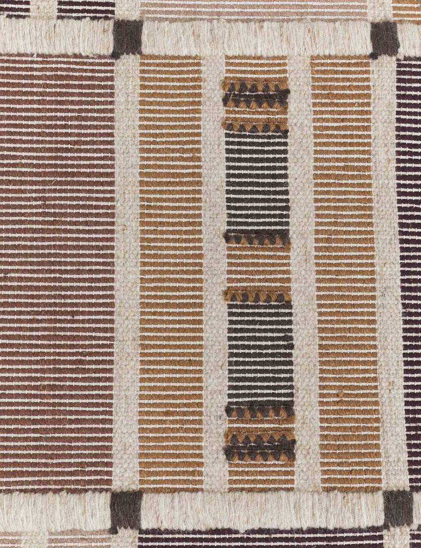 #size::2--x-3- #size::2-6--x-8- #size::5--x-8- #size::8--x-10- #size::9--x-12- #size::10--x-14- #size::12--x-15- | Close up of the Anni Rug