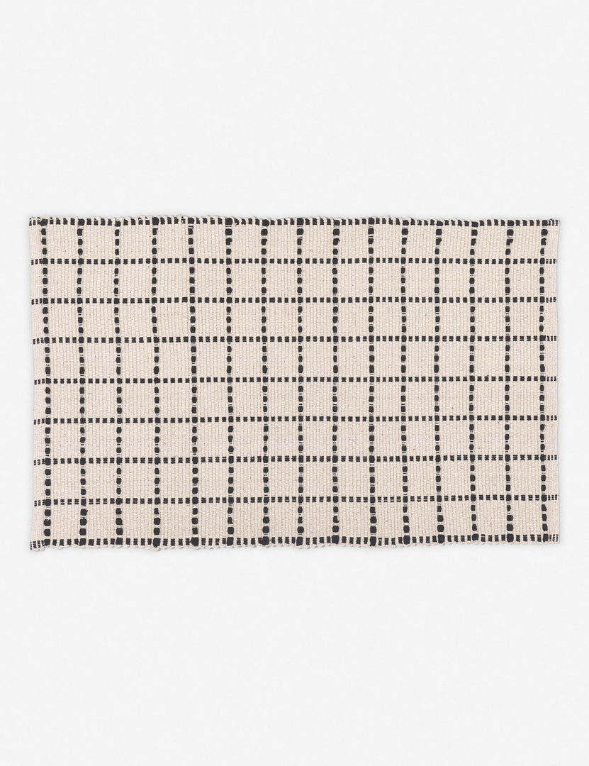 #size::1-9--x-2-10- | Sebou natural and black dotted machine washable mat