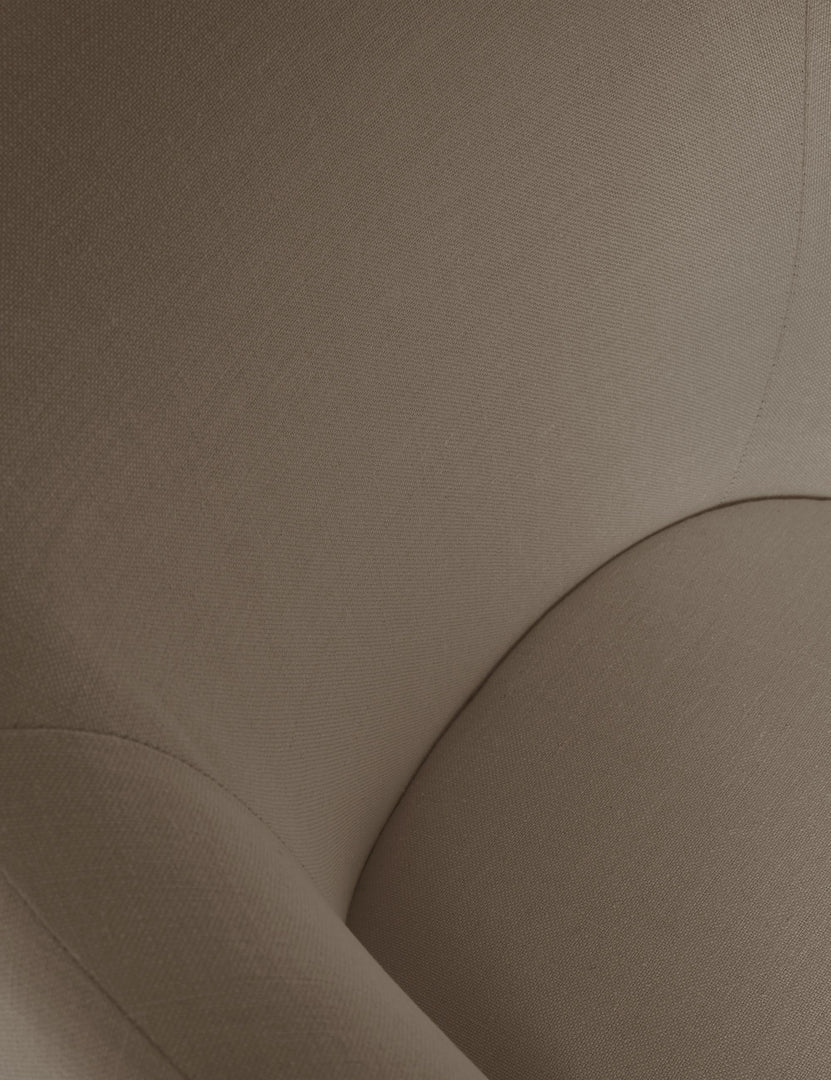 #color::mushroom | Close-up of the mushroom brown linen fabric